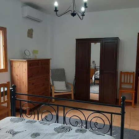 Nyaraló Peaceful House Set On A Vineyard & Work Friendly